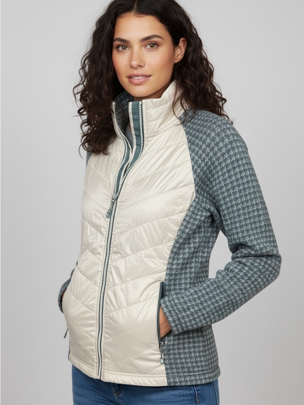 54 Smartwool Quilted Front Puffer Jacket in Cream and Heathered Blue-Green